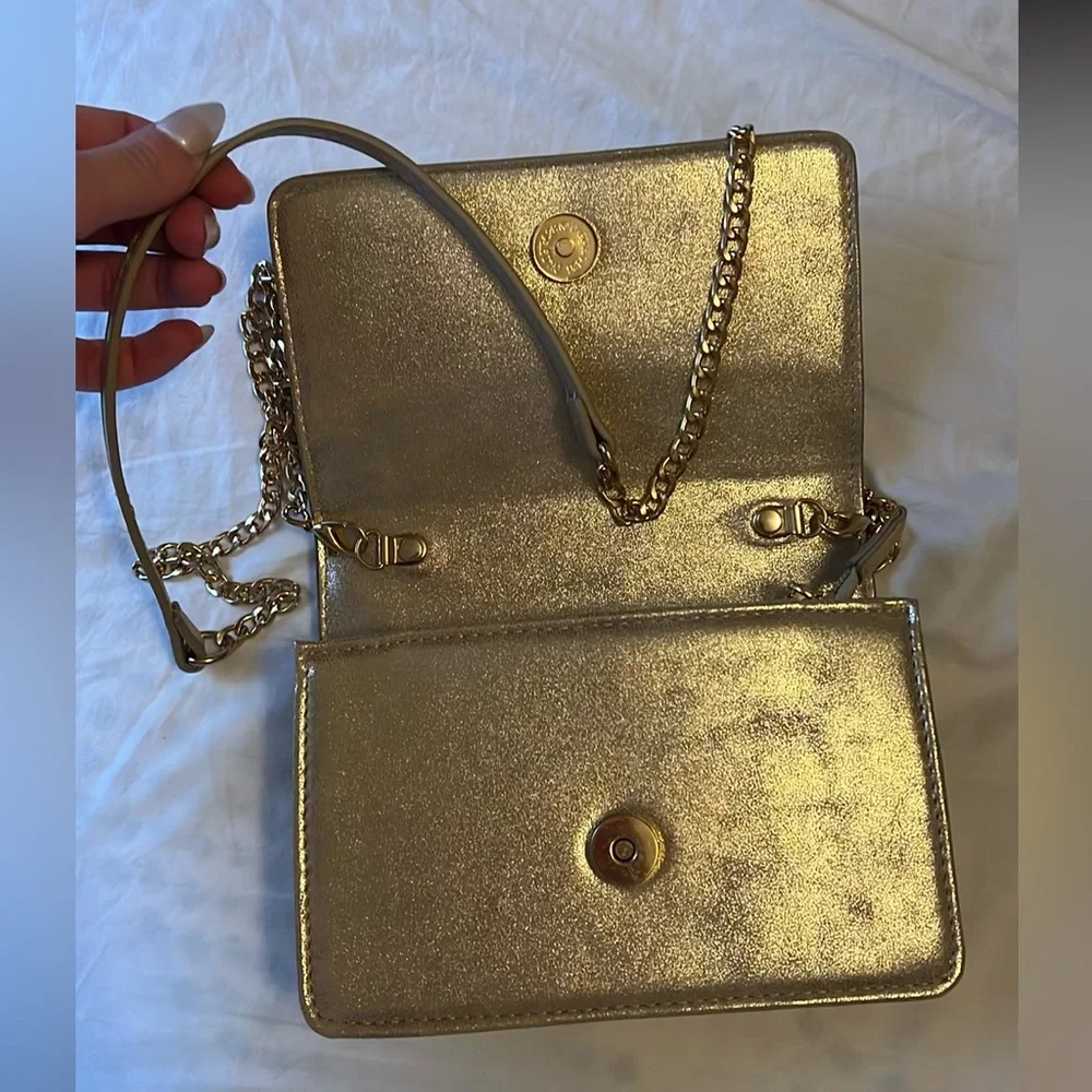 Mini Gold Purse - Picture 9 of 9